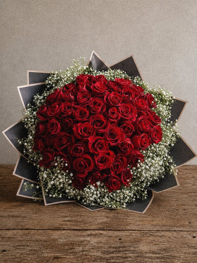 Midnight Rose Grandeur