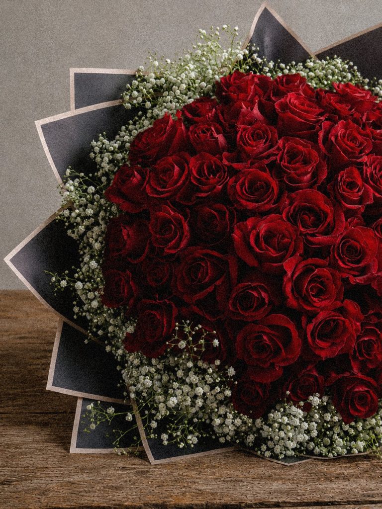 Midnight Rose Grandeur