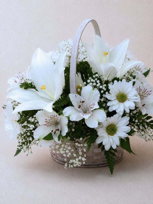 Ivory Lily Basket - Image 2